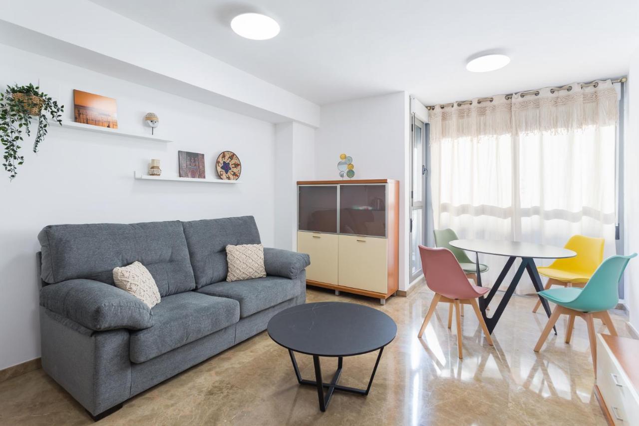 Piso Familiar Cerca Del Centro, Ac Y Wifi Gratis Daire Valensiya Dış mekan fotoğraf