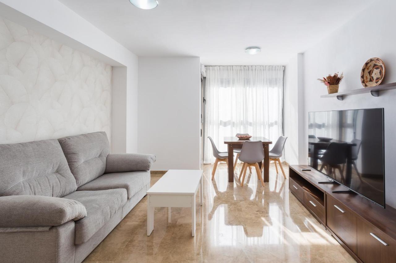 Piso Familiar Cerca Del Centro, Ac Y Wifi Gratis Daire Valensiya Dış mekan fotoğraf