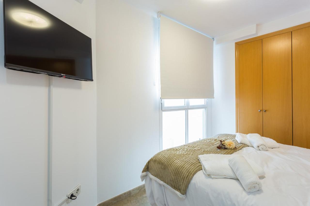 Piso Familiar Cerca Del Centro, Ac Y Wifi Gratis Daire Valensiya Dış mekan fotoğraf