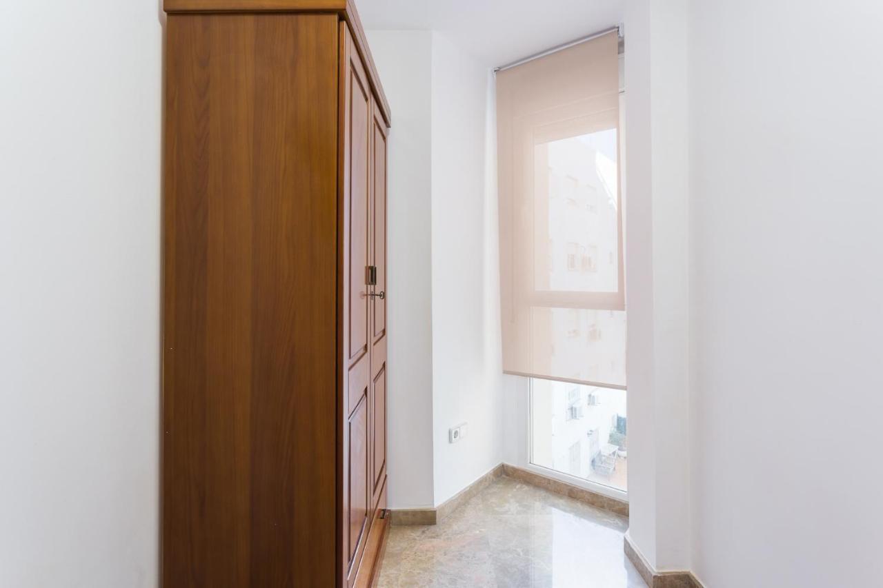 Piso Familiar Cerca Del Centro, Ac Y Wifi Gratis Daire Valensiya Dış mekan fotoğraf