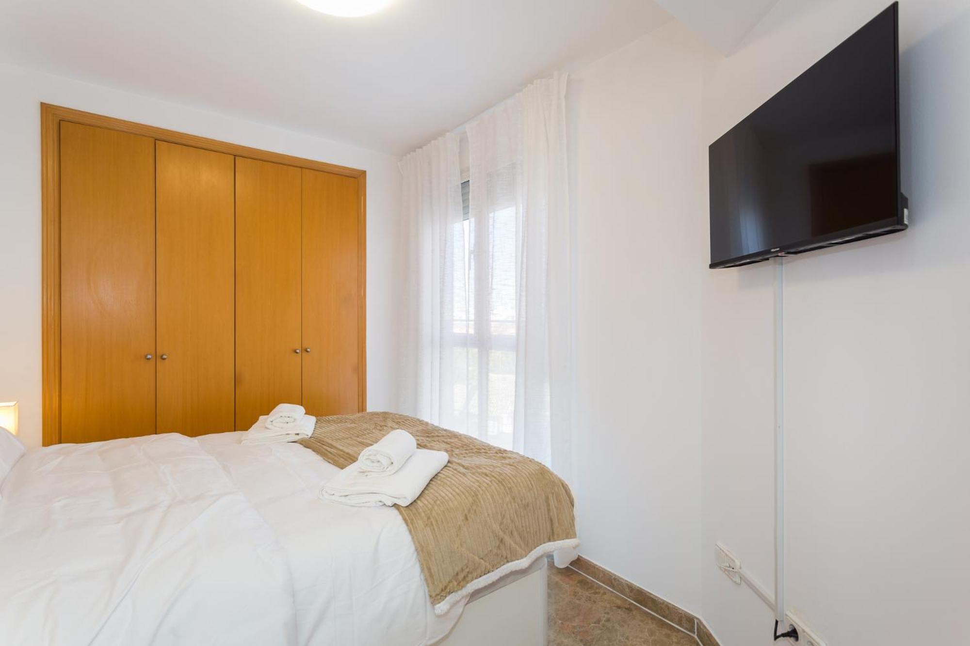Piso Familiar Cerca Del Centro, Ac Y Wifi Gratis Daire Valensiya Dış mekan fotoğraf