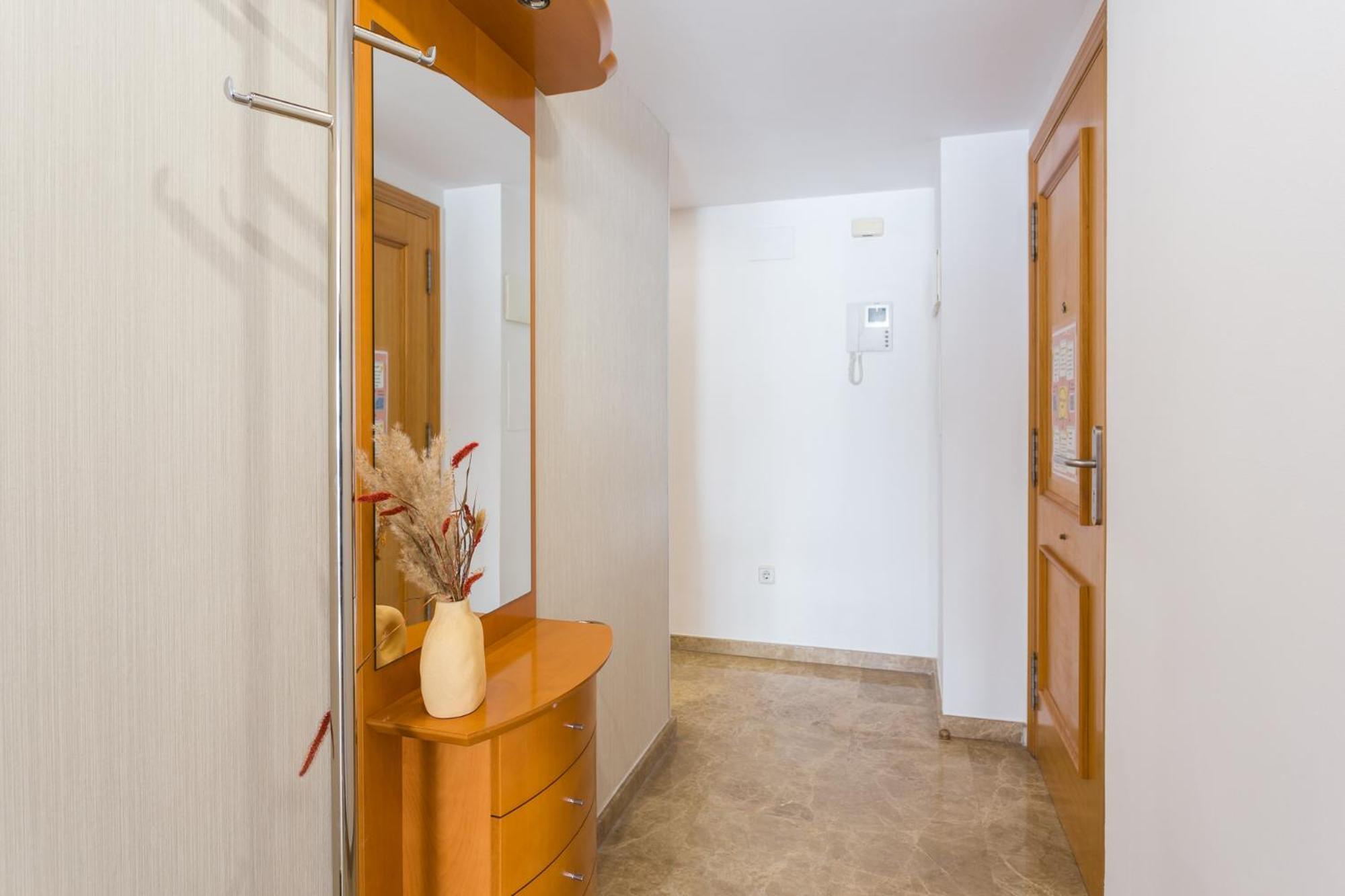 Piso Familiar Cerca Del Centro, Ac Y Wifi Gratis Daire Valensiya Dış mekan fotoğraf